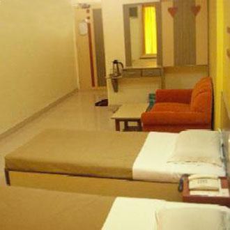 Hotel Woodland Regency, Silvassa
