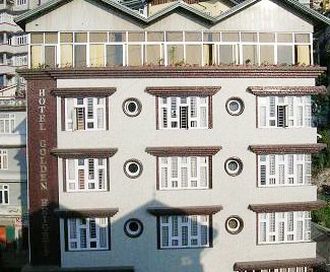 Hotel Golden Heights